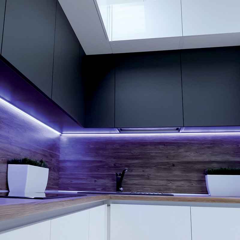 TIRA DE LUZ LED RGB 5M-10MTS XANLITE EG-LSBK5RVBEX