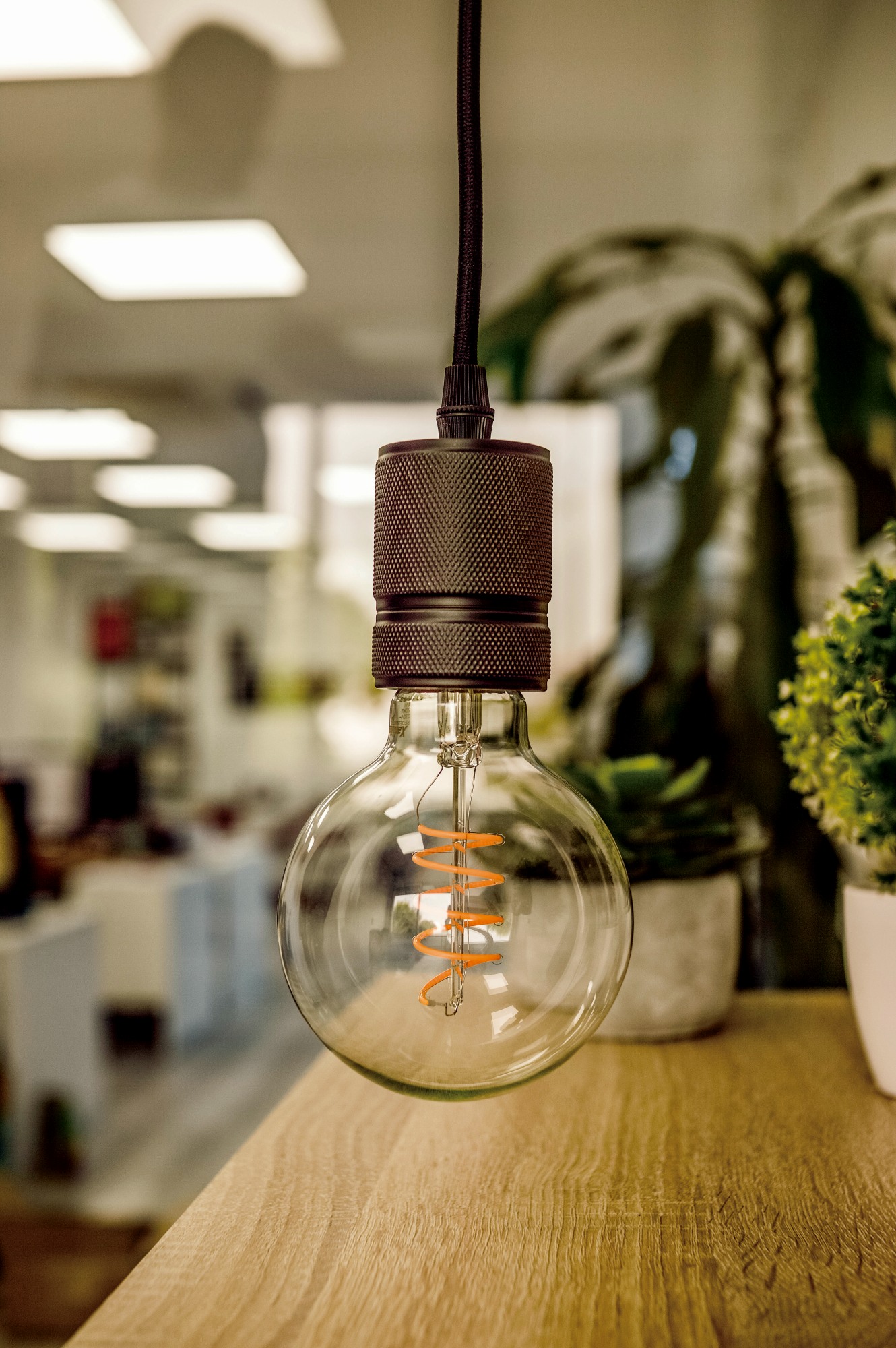 PENDEL METAL NEGRO LISO NEGRO ENERGEEKS EG-PENDEL006