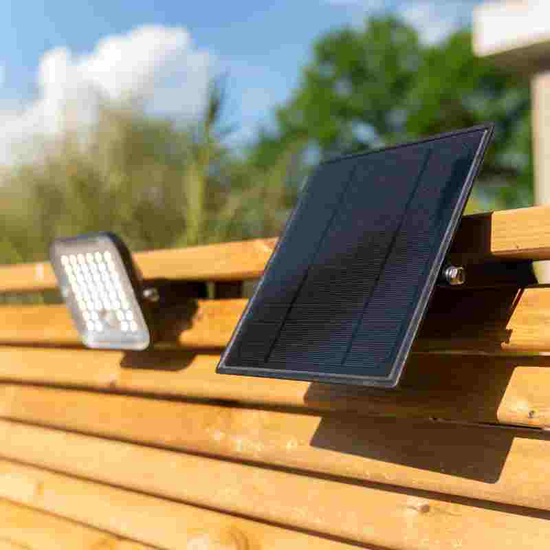 PROYECTOR 2800LUMEN+PANEL SOLAR XANLITE EG-PRS20WMCEE