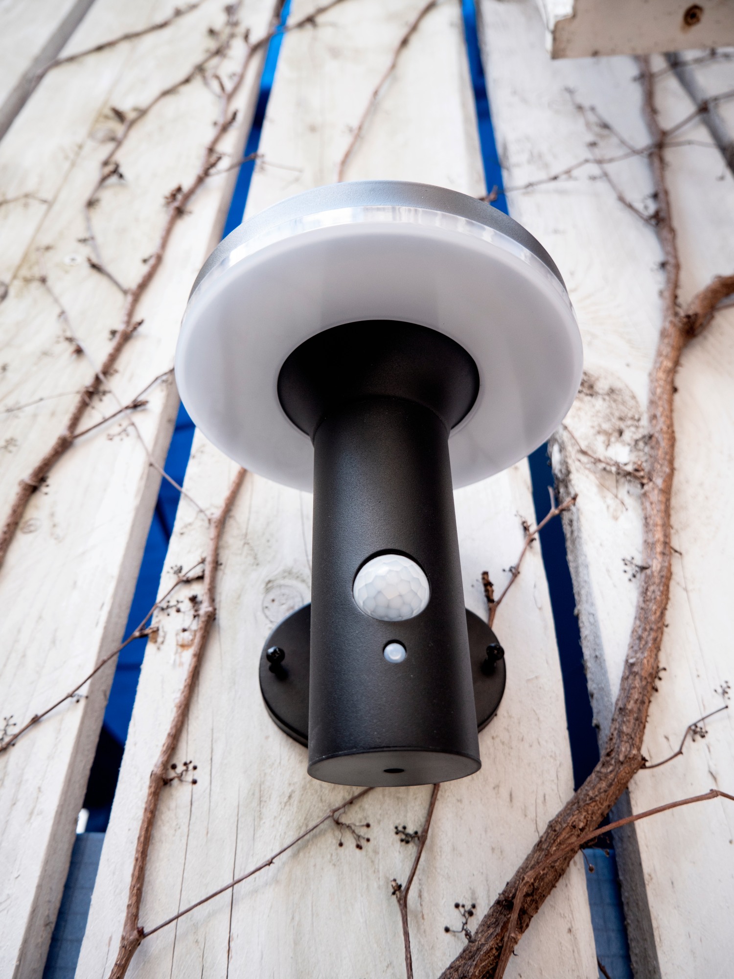 BALIZA SOLAR IP44 CON SENSOR 3 MODOS XANLITE EG-SO1711A