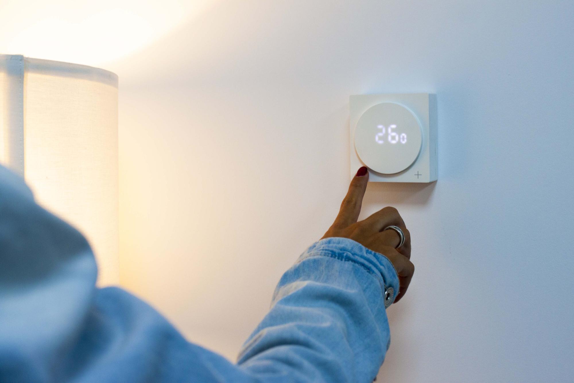 TERMOSTATO WIFI INTELIGENTE ENERGEEKS EG-TERM001