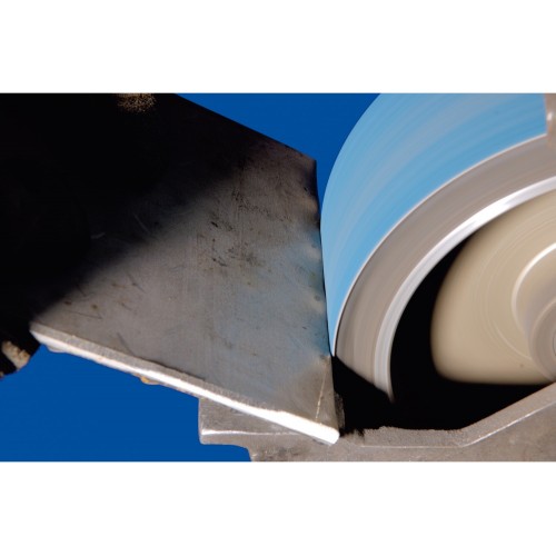Cinta abrasiva VICTOGRAIN-COOL BA 75x2000 mm A 36 para un arranque elevado con lijadora de banda