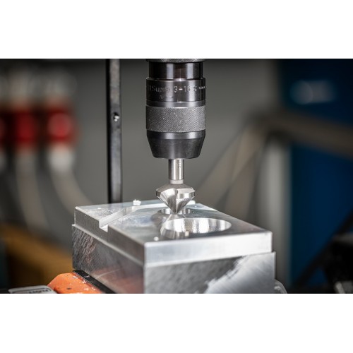 Avellanador y avellanador cónico HSS UGT 90° Ø 31 mm, mango Ø 12 mm DIN 335 C con distribución irregular