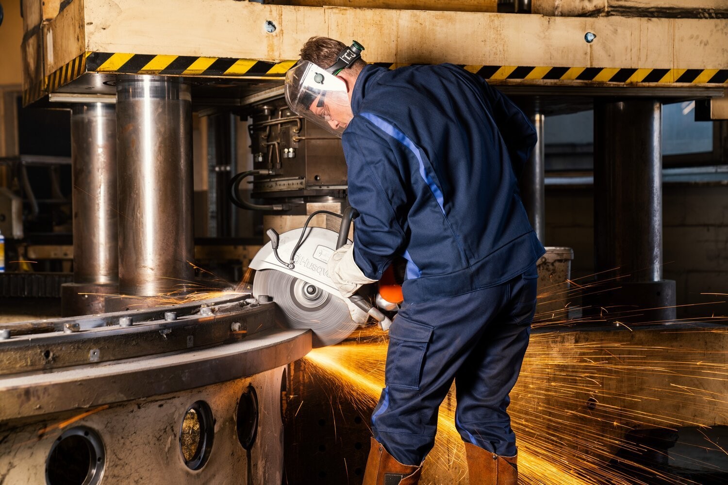 Disco de corte tronzadora a muela EHT 350x4,5x20 mm SG STEEL para acero (100 m/s)