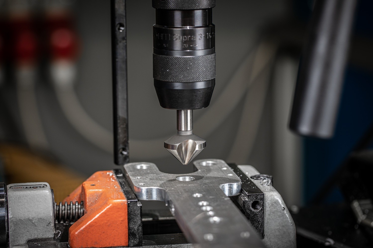 Avellanador y avellanador cónico HSS 90° Ø 31 mm, mango Ø 12 mm DIN 335 C, vástago triangular