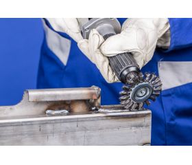 Carda redonda POS, trenzada RBG Ø 76x6 mm, mango Ø 6 mm alambre de acero Ø 0,35