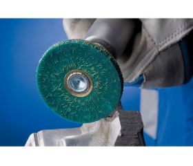 Carda redonda vulcanizada blanda sin trenzar RBV Ø63x7 mm, mango Ø6 mm, alambre de mm acero Ø0,30