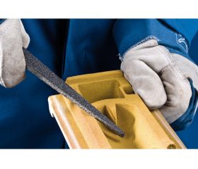 Puntas abrasivas 235x42x4 mm A46 para mecanizar moldes en fundiciones