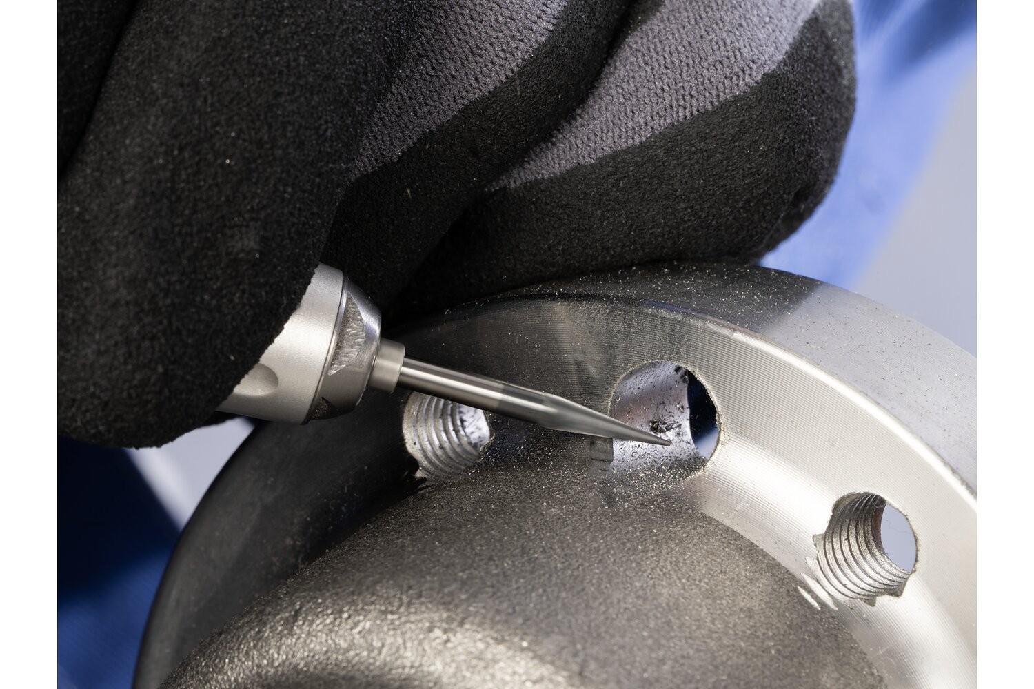 Fresa de metal duro de alto rendimiento MICRO forma cónica en punta SKM Ø03x11mm, mango Ø3mm, recubrimiento HICOAT, para mecanizado fino