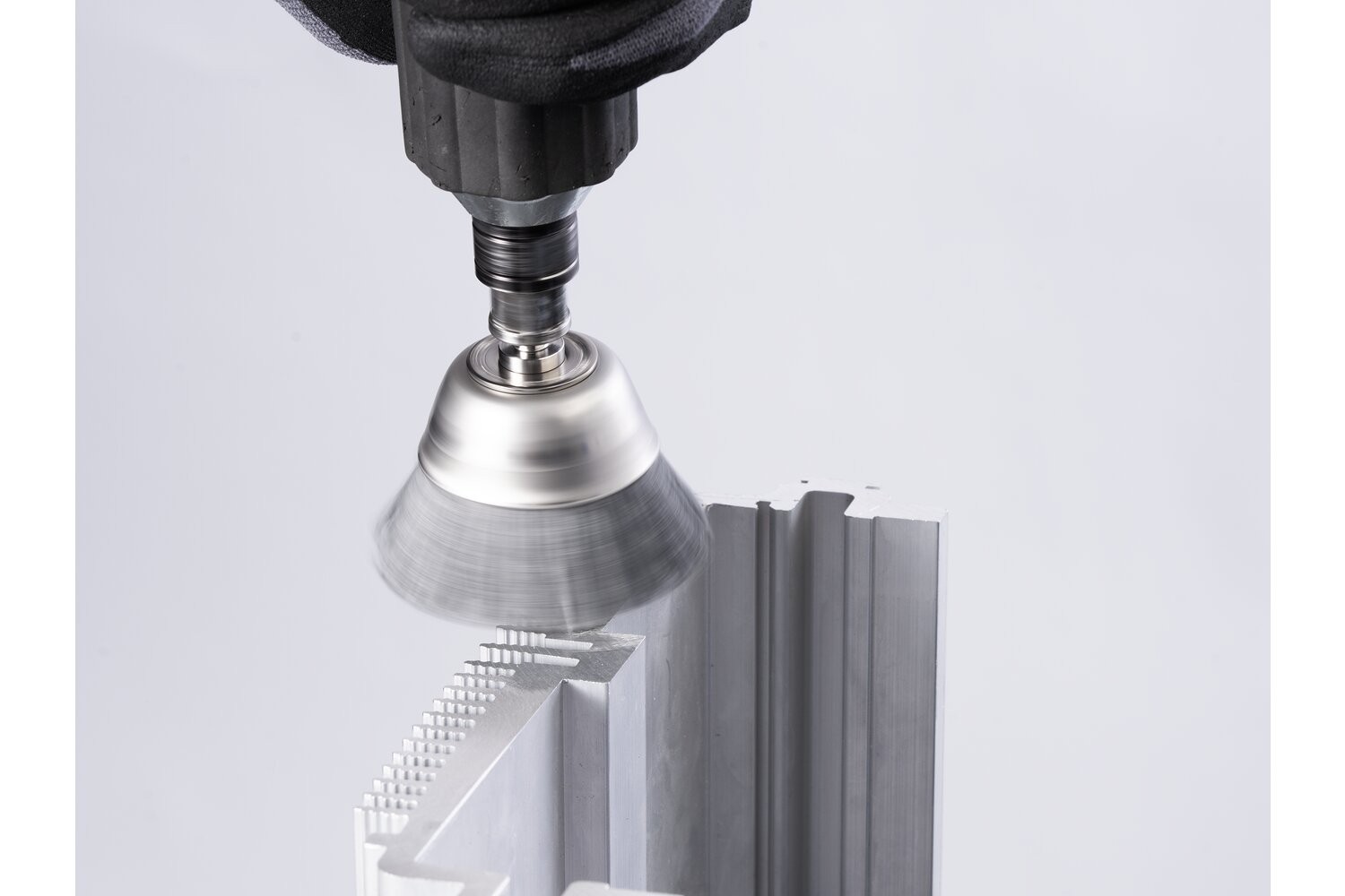 Carda vaso INOX-TOTAL sin trenzar RBUIT Ø 50 mm, mango Ø 6 mm, Ø 0,90 mm filamento SiC, grano 180