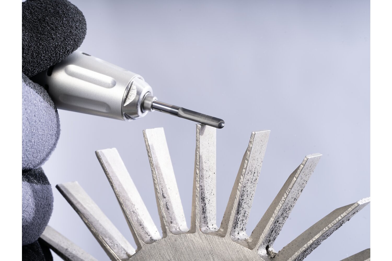 Fresa de metal duro de alto rendimiento MICRO forma redonda cilíndrica WRC Ø3x13mm, mango Ø3mm, recubrimiento HICOAT, para mecanizado fino