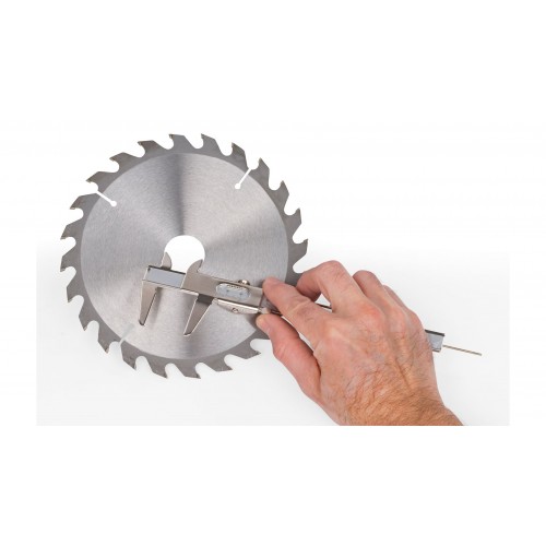 KRT705002 Calibrador 150mm metal