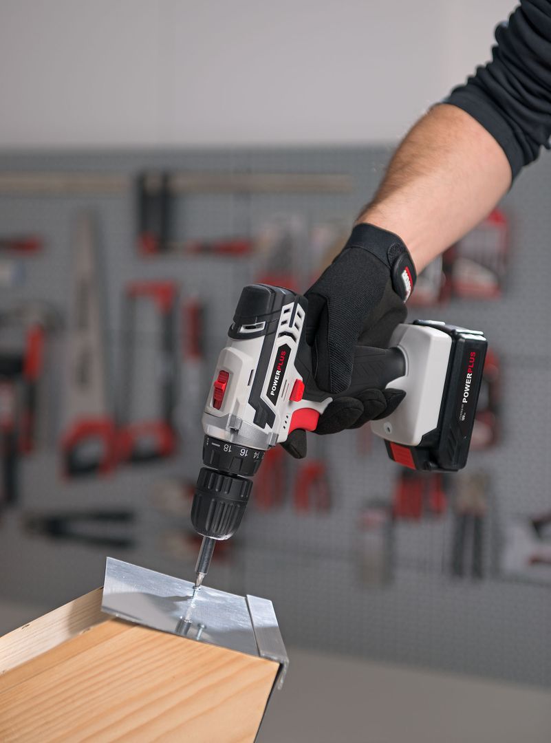 POWC1061 Taladro/atornillador 16v ll-ion