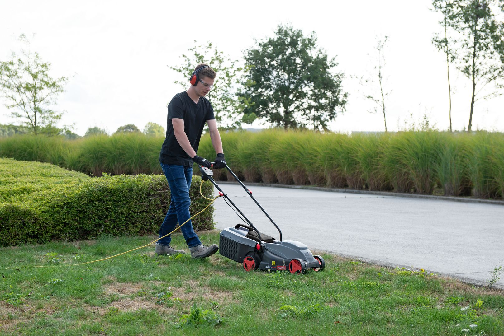 POWEG63705 Cortacésped 1300W Ø 320mm