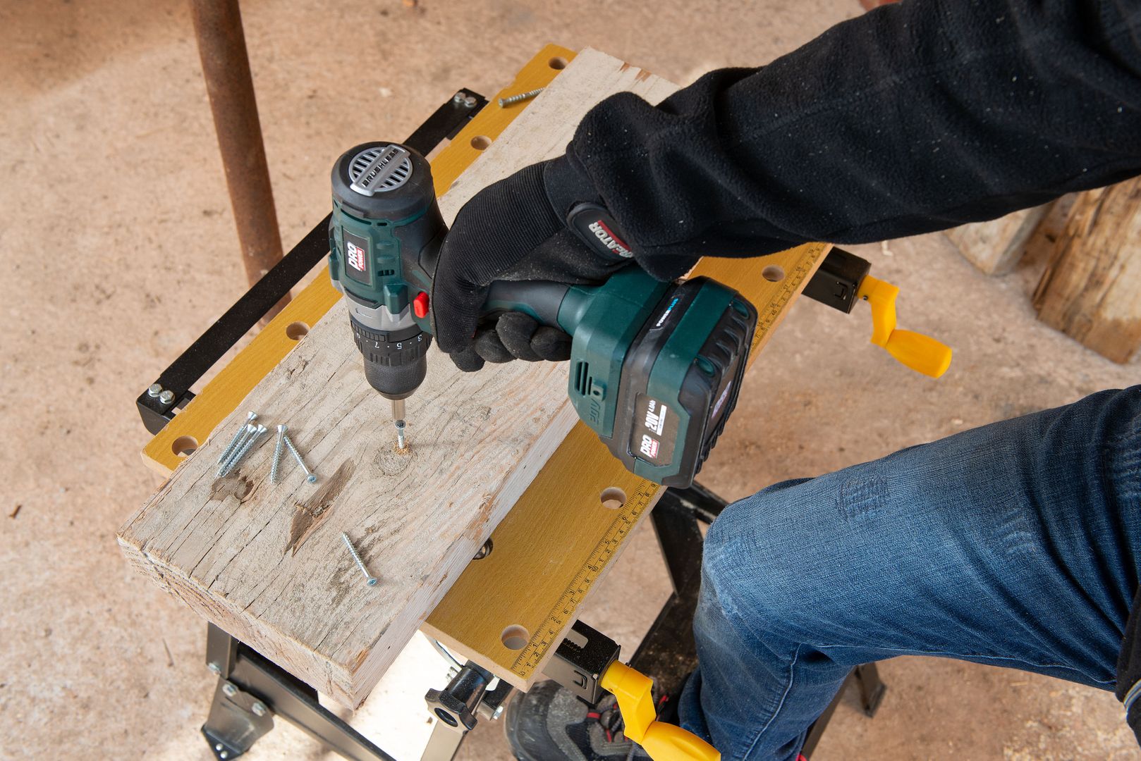 POWPB10200 Destornillador - taladradora de impacto sin cepillos 20V 100Nm - excl. batería y cargador