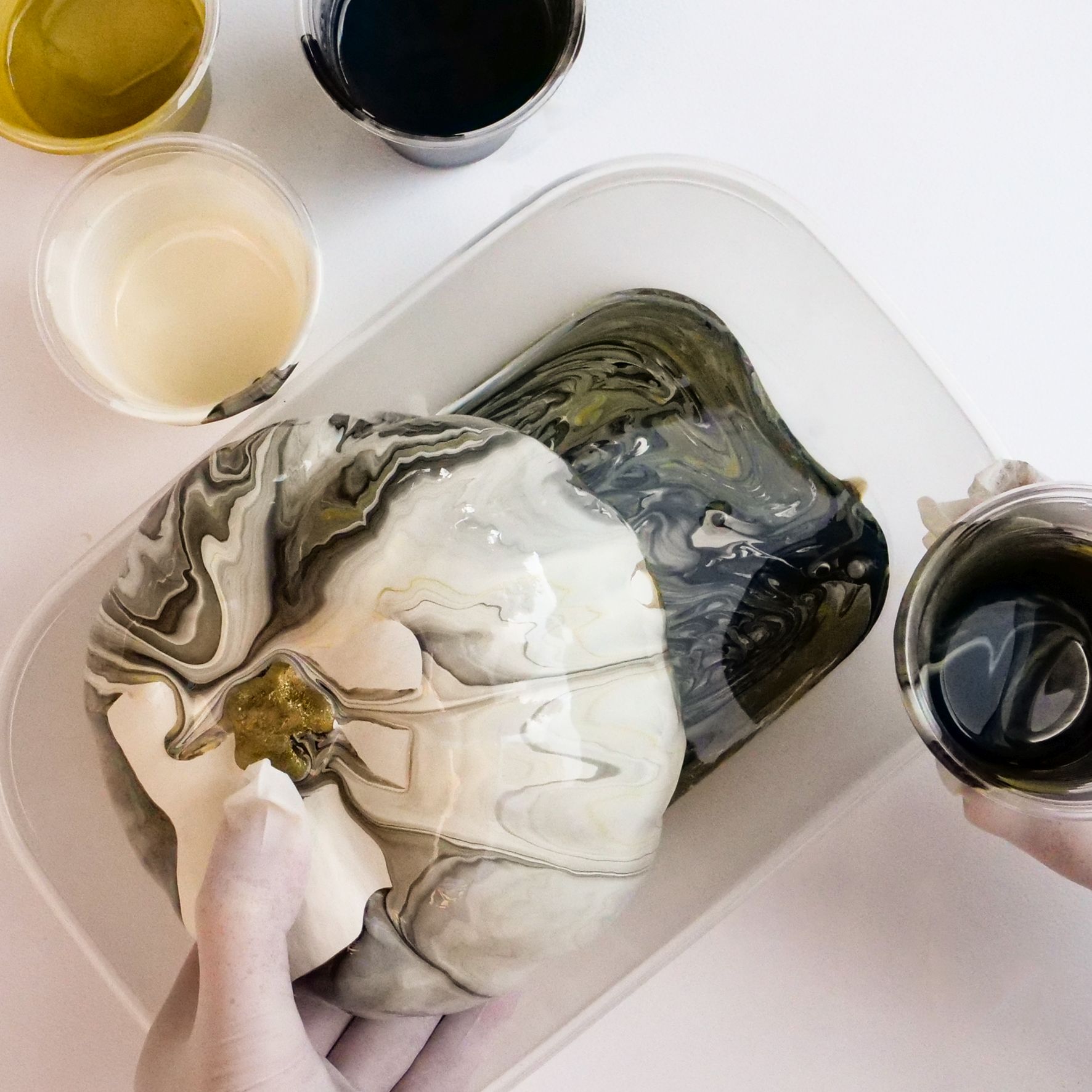 POURING MEDIUM (MEDIUM DE ALISADO)