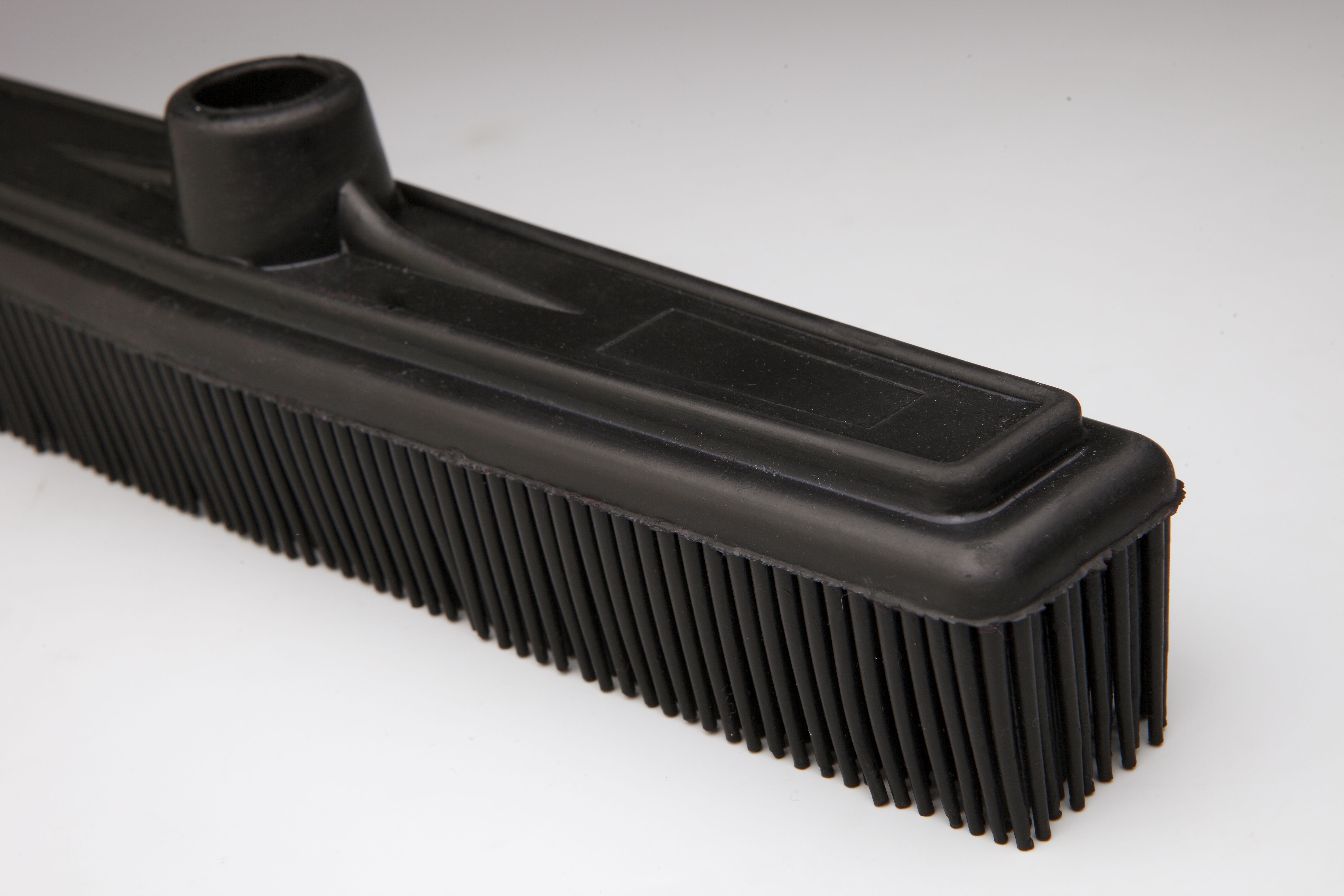 CEPILLO DE BARRER TODO GOMA SIN MANGO Ref.1785