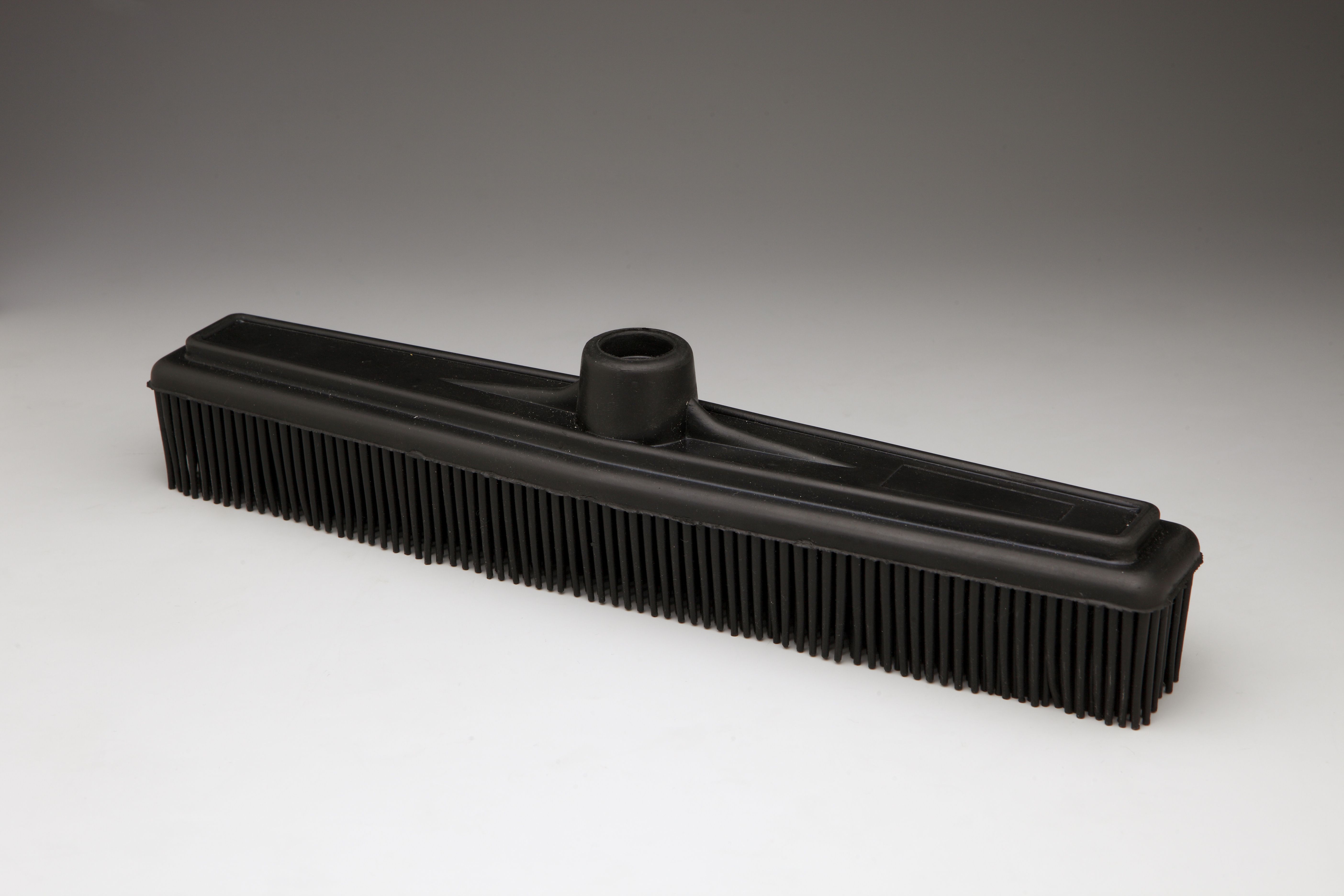 CEPILLO DE BARRER TODO GOMA SIN MANGO Ref.1785