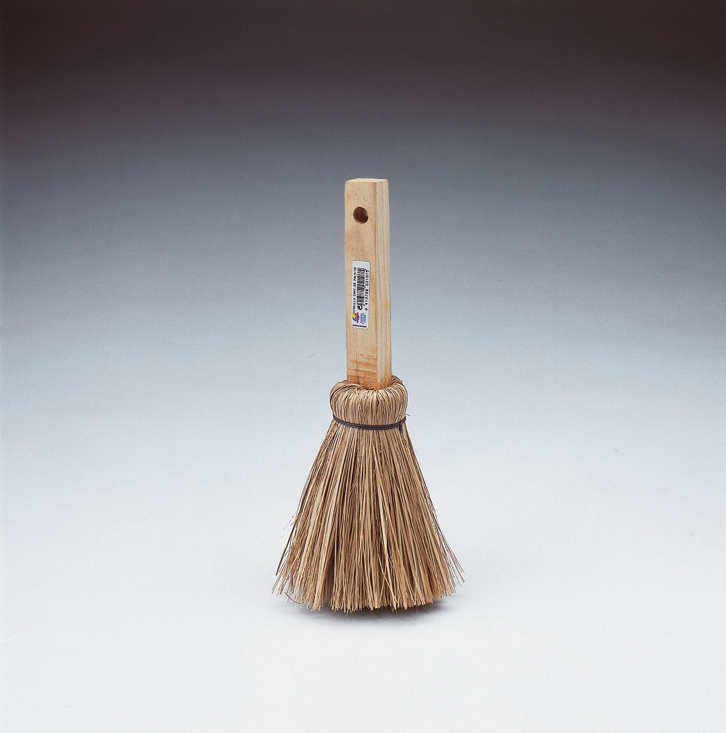ESCOBILLA CANTERO PALMITO.C/MANGO CORTO Ref.2107