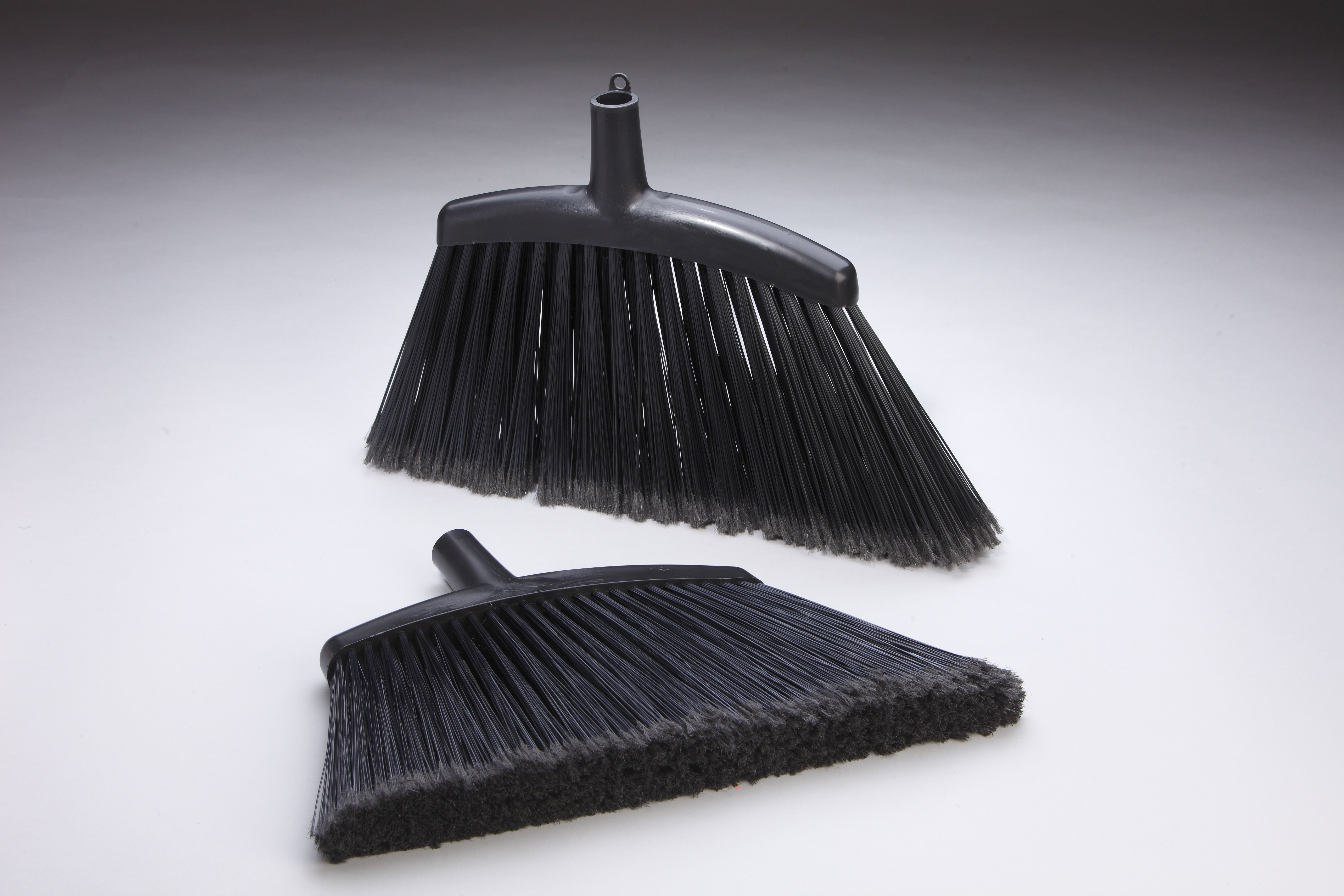 ESCOBA DELTA GRAN ANGULAR SIN MANGO Ref.1822