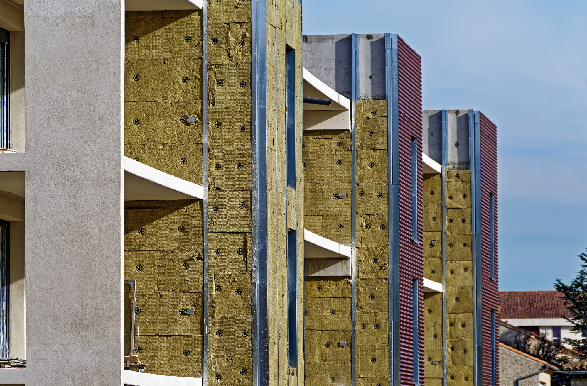 AIS-N [CP] Taco de fijación de paneles aislantes. Negro