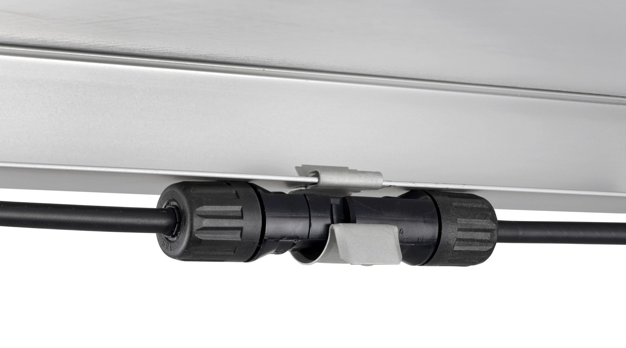 CL-SC [CP] Conectores + Complementos para montaje de estructuras solares. Clip para la sujeccion de conexiones entre cables