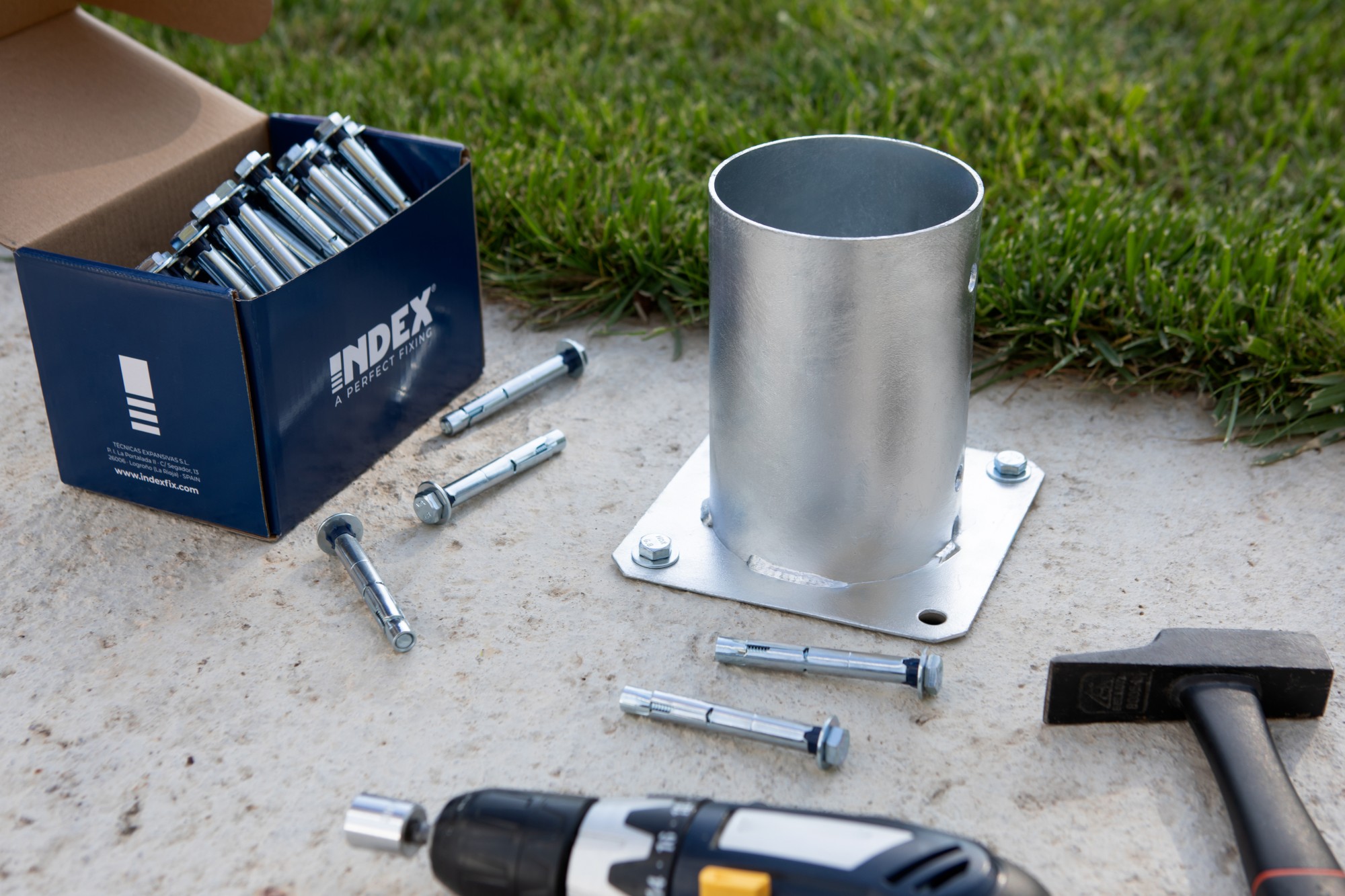 AP-SR [CP] Anclajes para postes. Soporte para poste de cercado de madera redondo