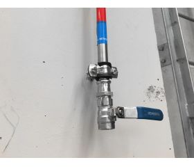 AB-IA [CP] Abrazadera reforzada isofónica M8 abierta