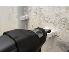 AB-IN [CP] Clip simple de polipropileno con casquillo de latón M6