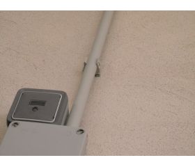 AB-PR [CP] Abrazadera a presión con pre-rosca M6. Gris