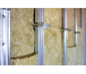 ADU [CP] Anclaje directo “U” para soporte de perfiles en falsos techos