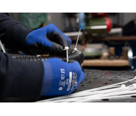 BN-B [CP] Bridas de nylon. Blanca