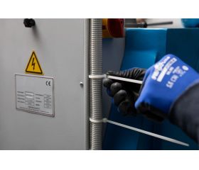 BN-B [CP] Bridas de nylon. Blanca