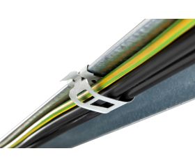 CL-CCS [CP] Conectores + Complementos para montaje de estructuras solares. Clip para conducción de cables. Simple