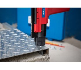 FP12GUN [CP] Pistola semiautomática para fijación a pólvora. Para clavos de 12 mm