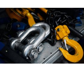 GR-Z [CP] Grillete recto. Zincado