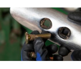 DIN-608 [CP] Tornillo arado con cabeza avellanada 8.8. Con tuerca. Bicromatado