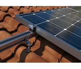 KC-PSC [CP] Kits para instalaciones solares coplanares. Coplanar con perfil de aluminio PSE-C. Fijación ensamblada lateral