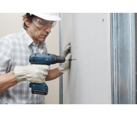 PL-F [CP] Tornillo para placa de yeso de altas prestaciones. Fosfatado. Cabeza trompeta, rosca doble hilo y punta alfiler. Huella PH. Tornillo