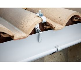 TE-PE [CP] Soportes de canalón. Para fijación a teja