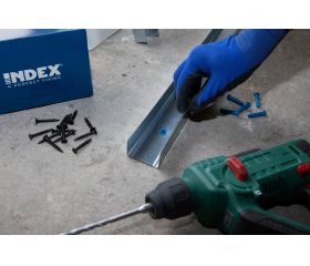 TN4S-A [CP] Taco de nylon anudable de 4 segmentos para todo tipo de materiales. Taco con collarín