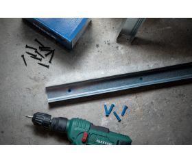 TN4S-A [CP] Taco de nylon anudable de 4 segmentos para todo tipo de materiales. Taco con collarín