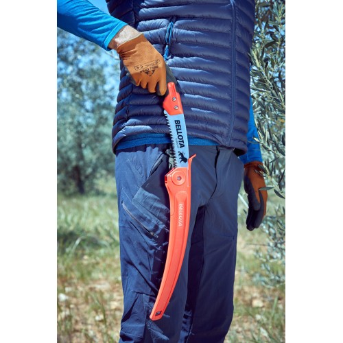 Serrucho León con hoja curva de 13" y mango de bimaterial curvo. Incluye funda / 450BIMC13