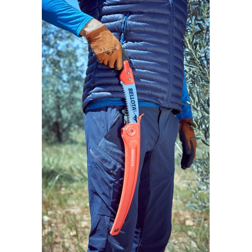 Serrucho Guepardo con hoja curva de 13" y mango de bimaterial curvo. Incluye funda / 454BIMC13
