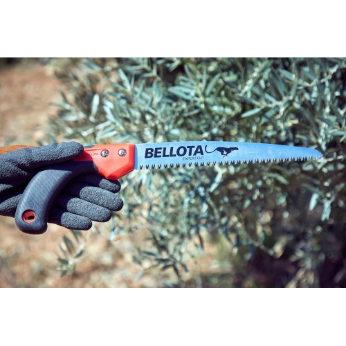 Serrucho Guepardo con hoja recta de 12" y mango de bimaterial recto. Incluye funda / 45RBIMR12