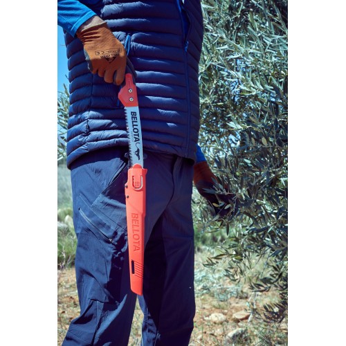 Serrucho Guepardo con hoja recta de 12" y mango de bimaterial recto. Incluye funda / 45RBIMR12