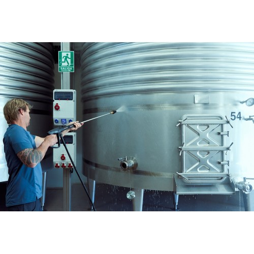 Hidrolimpiadora metálica profesional de 630l/h caudal / HL3300PROE