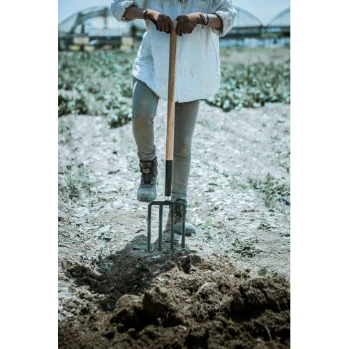 Horca de jardín, dientes forjados y planos para remover y cavar la tierra. Mango muleta, madera certificada / 9114M
