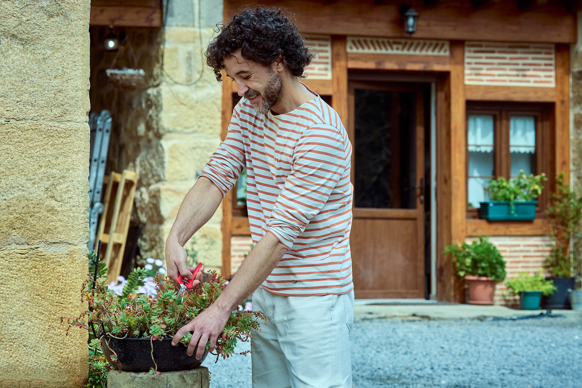 Tijera de detalles y cortes delicados inox ComfortGel/3407