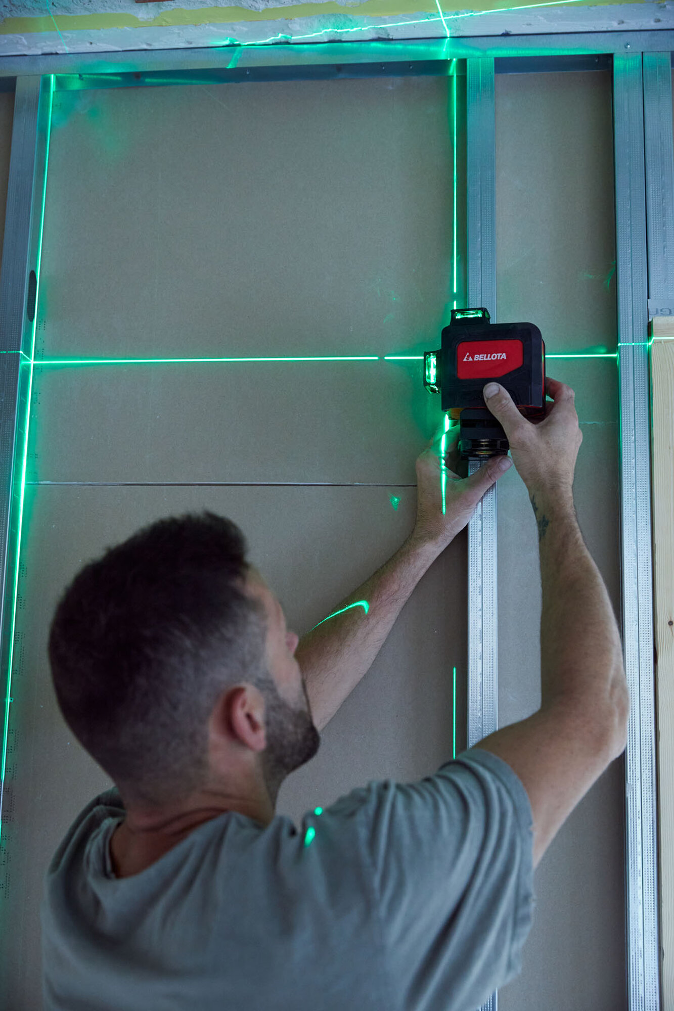 Nivel láser verde 3x360 para trabajos de nivelación / NIV30360V